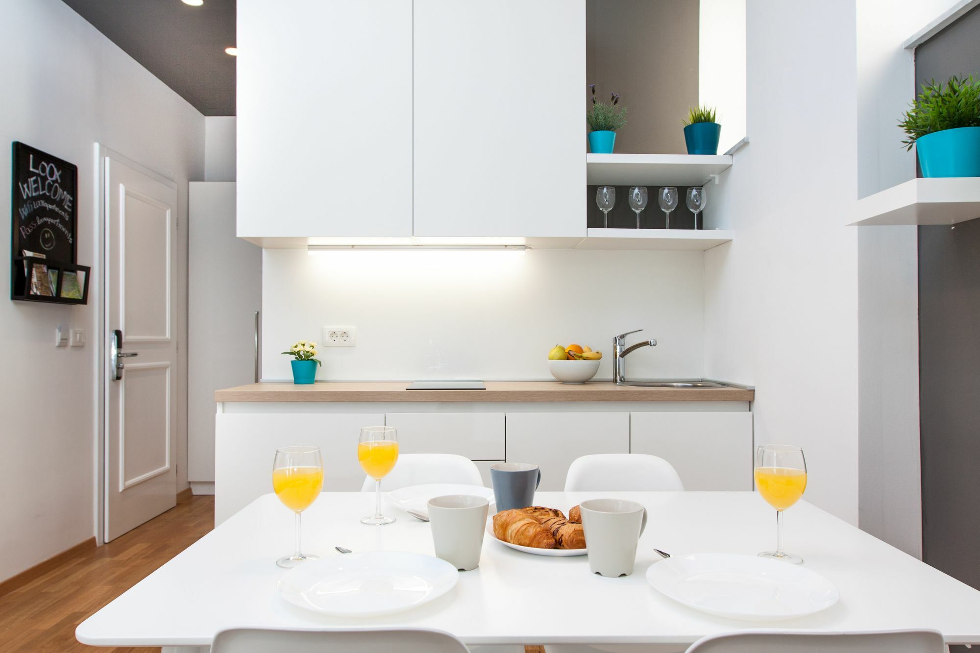 Loox Apartments Hatzova Загреб Экстерьер фото